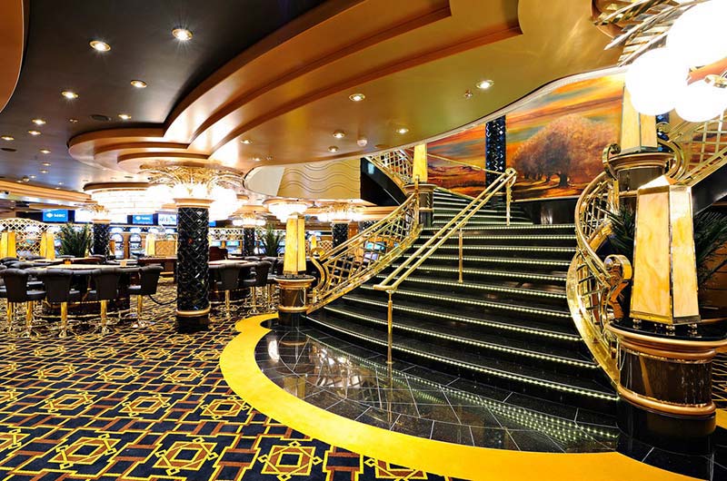 Круизный лайнер MSC Splendida