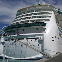 Круизный лайнер Radiance of the Seas