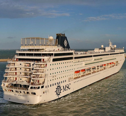 Круизный лайнер MSC Armonia