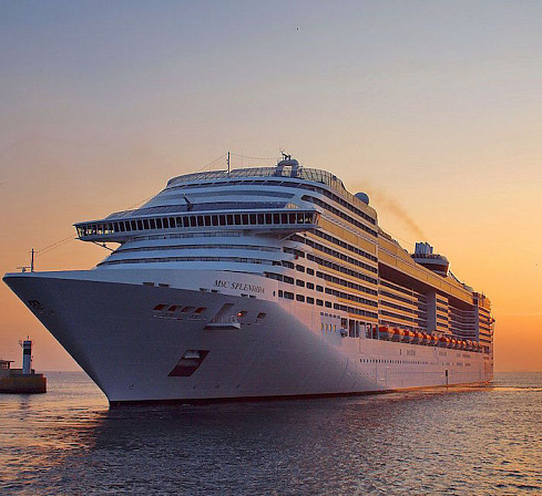 Круизный лайнер MSC Splendida