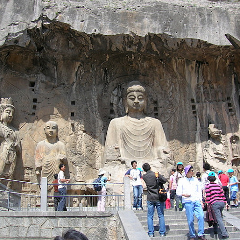 Пещеры Лунмэнь (Longmen Grottoes). Китай