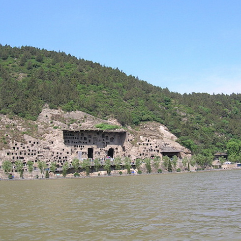 Пещеры Лунмэнь (Longmen Grottoes). Китай