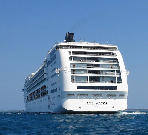 Круизный лайнер MSC Opera